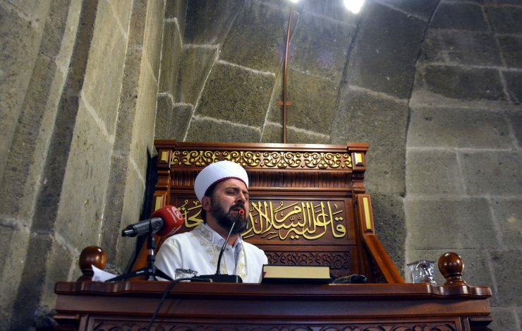 Erzurum'un asırlık geleneği "1001 Hatim"de dua heyecanı