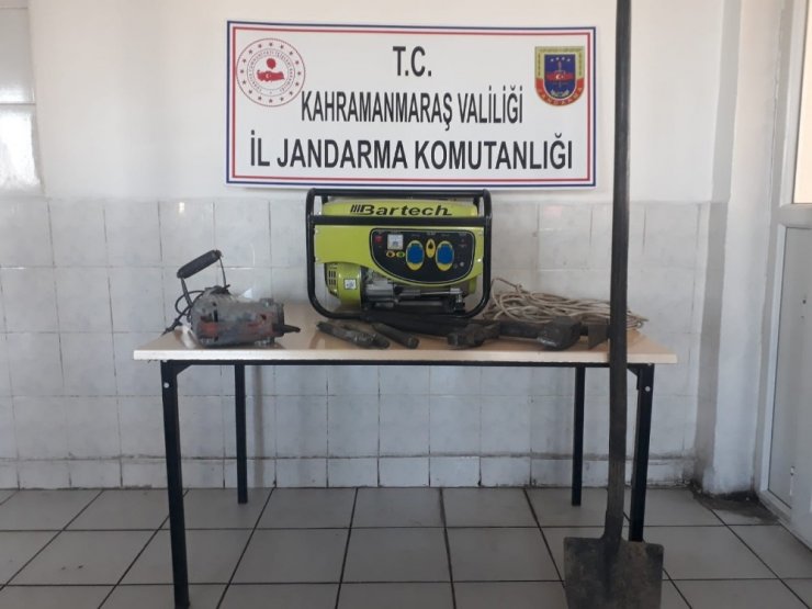 Kahramanmaraş’ta kaçak kazı yapan 3 kişi yakalandı