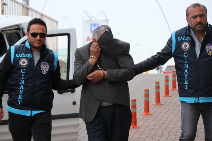 2 çocuk annesi kadını boğarak öldürdükten sonra cesedini gömen emekli öğretmene iyi hal indirimi ile 25 yıl hapis