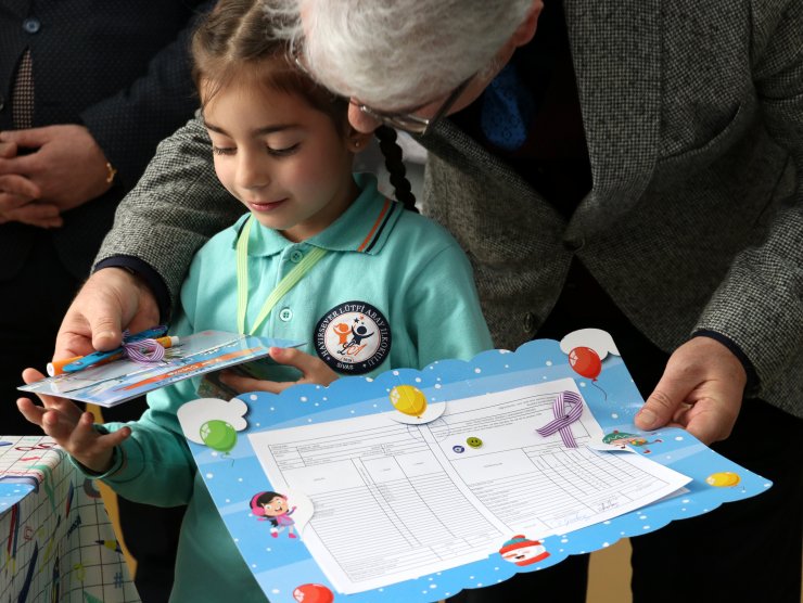 Okullarda karne heyecanı