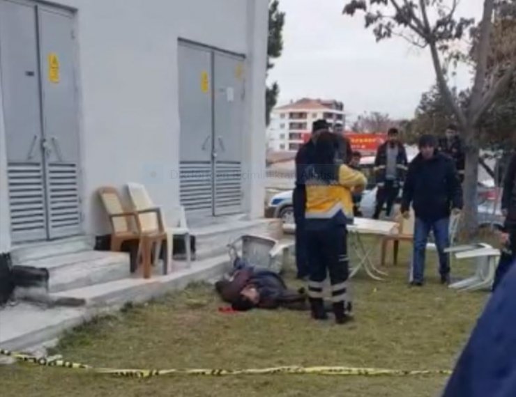 Kuzenlerin kavgası kanlı bitti: 1 ağır yaralı