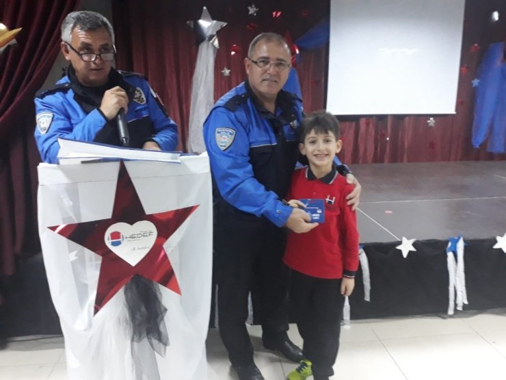 Polisten öğrencilere Polirobot Eğitimi