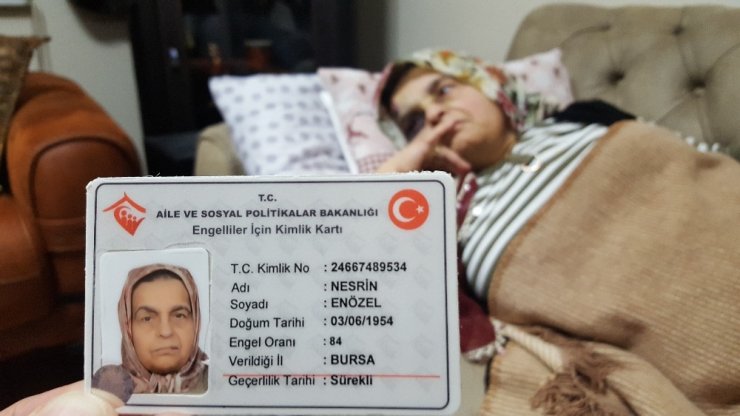 Şehir zorbası yaşlı çifti öldüresiyle dövdü