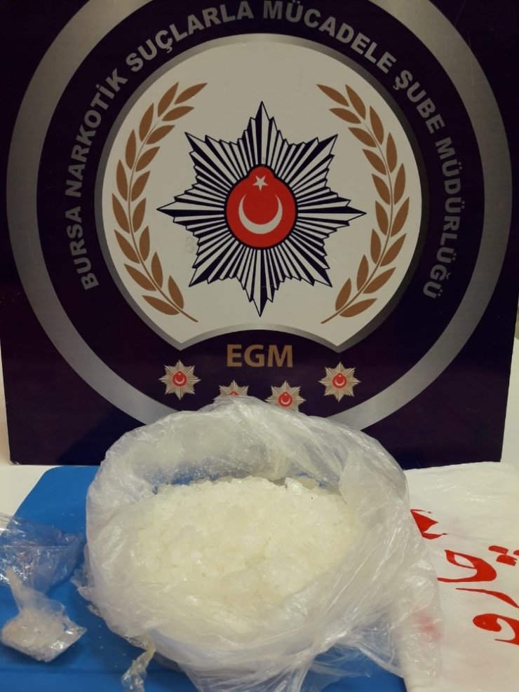 Bursa’da uyuşturucu operasyonu: 3 tutuklama