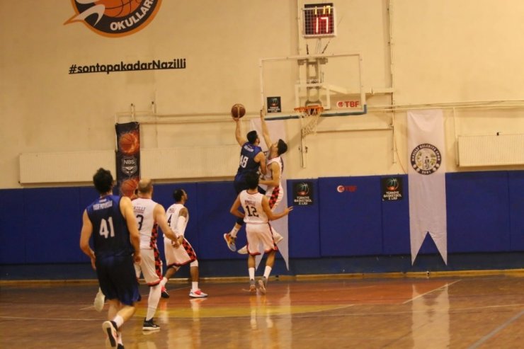 Kağıtspor başarılara koşmaya devam ediyor