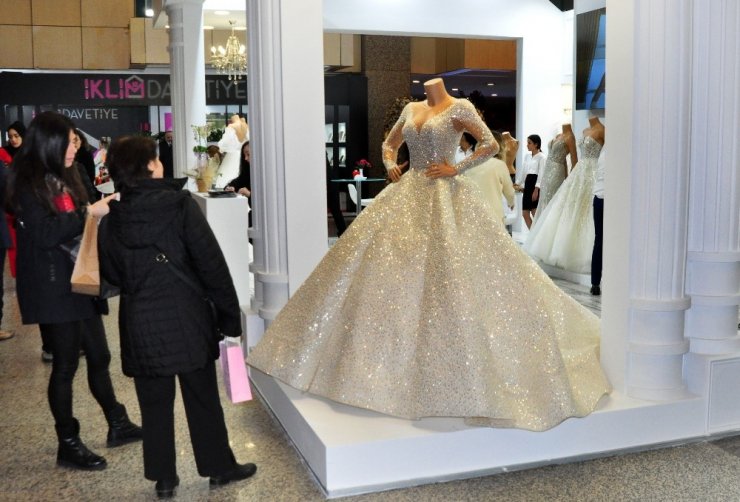 En yeni evlilik ekipmanları görücüye çıktı