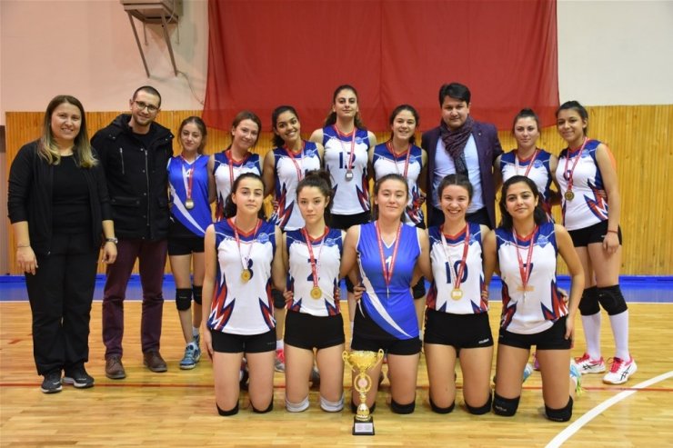 Isparta Spor Lisesi’nden filede çifte şampiyonluk