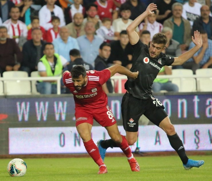 Sivasspor’un 3 büyüklere karşı 82. sınavı
