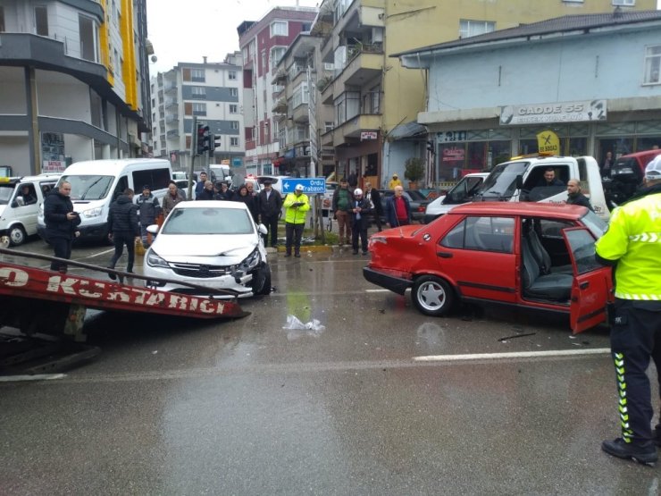 Samsun’da trafik kazası: 2 yaralı