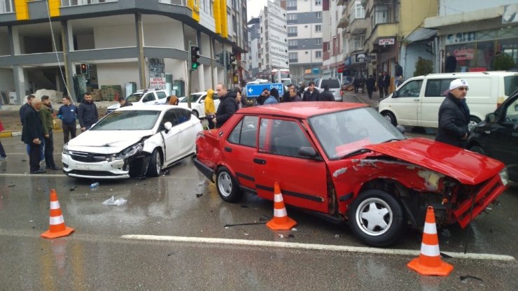 Samsun’da trafik kazası: 2 yaralı