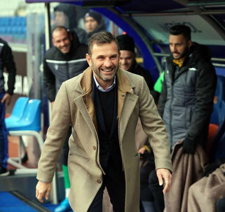 Süper Lig: Medipol Başakşehir: 1 - Yeni Malatyaspor: 0 (Maç devam ediyor)
