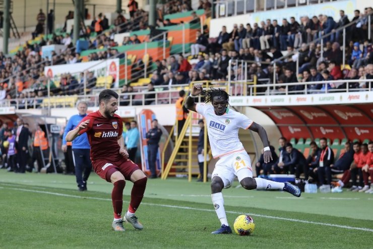 Süper Lig: Aytemiz Alanyaspor: 1 - Kayserispor: 0 (İlk yarı)