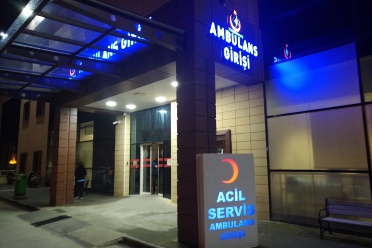 Maganda kurşunu parkta oturan gençleri vurdu