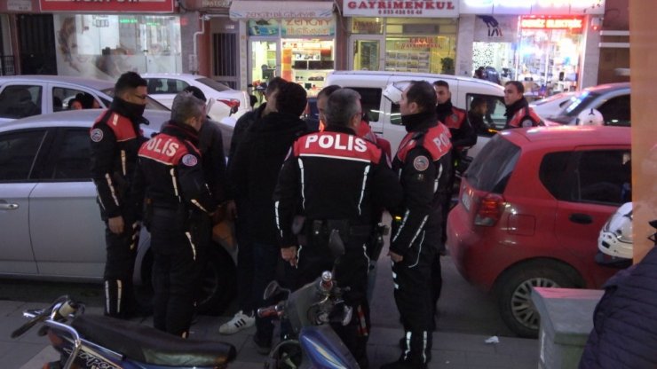 ‘Arkadaşımı arayacağım’ diyerek tanımadığı şahsın telefonunu alıp kaçtı
