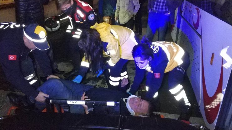 Samsun’da tramvay yayaya çarptı: 1 yaralı