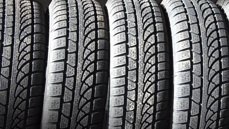 Yağmayan kar, kış lastiği satışlarını da fiyatını da düşürdü