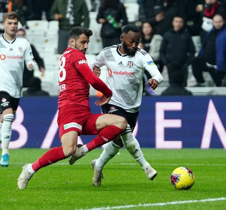 Süper Lig: Beşiktaş: 1 - D.G.Sivasspor: 2 (Maç sonucu)