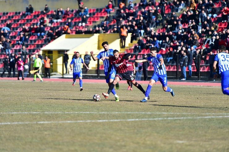 Uşakspor, Ergene Velimeşe Spor’u 2-0 mağlup etti