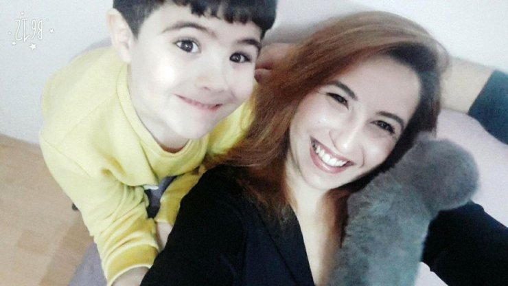 Acılı babadan eşine ve oğluna hüzünlü veda