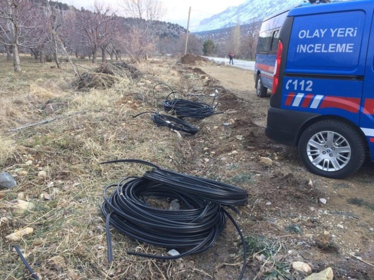 Kablo hırsızları yakalandı