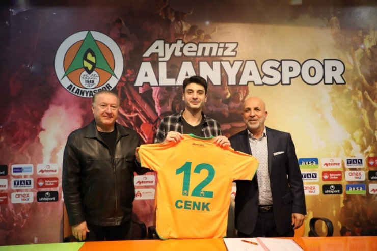 Alanyaspor, Cenk Gönen’i açıkladı