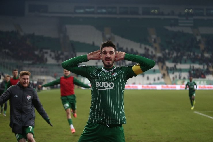 Bursaspor’dan 15 puanlık galibiyet