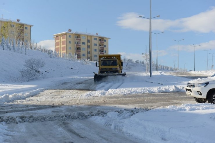 Çorum’da 200 köy yolu ulaşıma kapandı