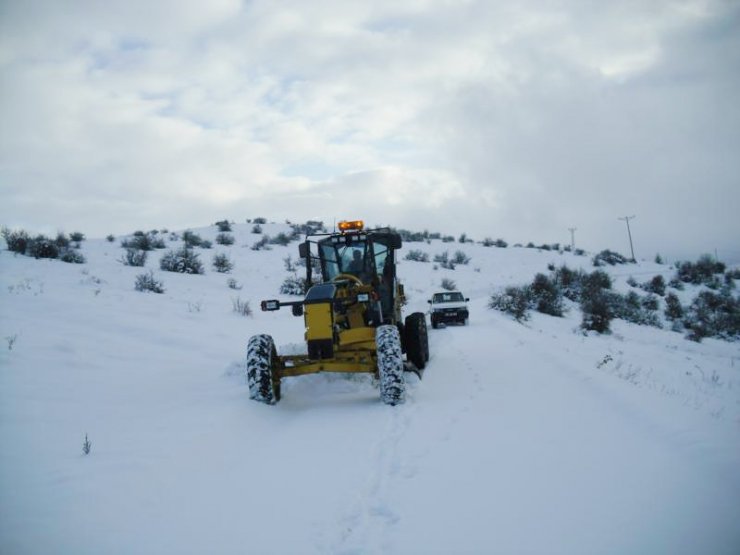 Çorum’da 200 köy yolu ulaşıma kapandı
