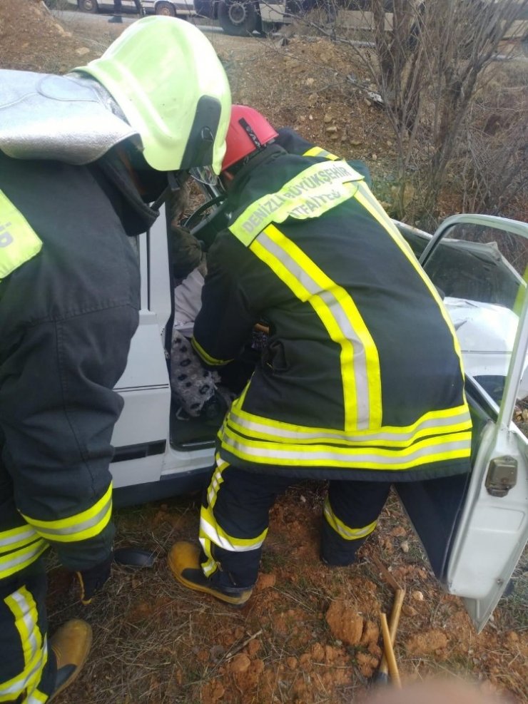 Denizli’de trafik kazası: 2 yaralı