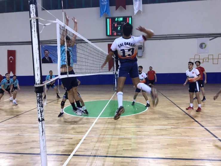 Voleybol turnuvasının kazananları belli oldu