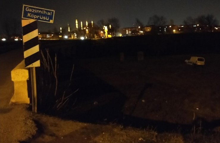 Otomobil köprüden uçtu: 1 yaralı