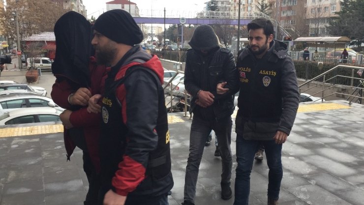 Eskişehir’de fuhuş operasyonu: 8 gözaltı