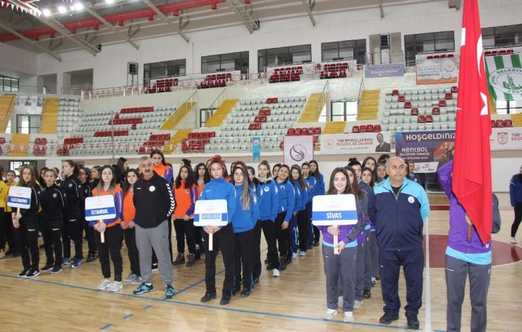 Hentbol Türkiye Şampiyonası Sivas’ta başladı