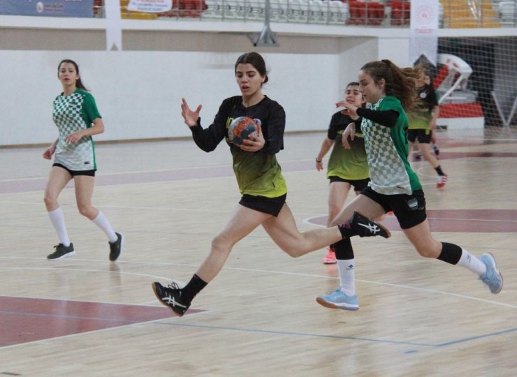 Hentbol Türkiye Şampiyonası Sivas’ta başladı