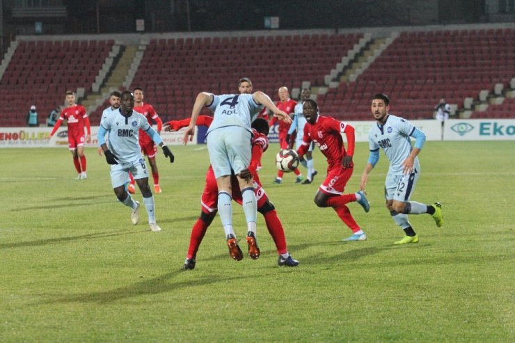 TFF 1. Lig: Balıkesirspor: 0 - Adana Demirspor: 4 (İlk yarı sonucu)