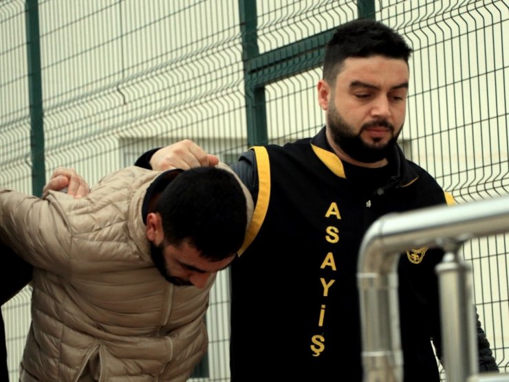 10 eve tırmanıp 100 bin liralık eşya çalan iki hırsız tutuklandı