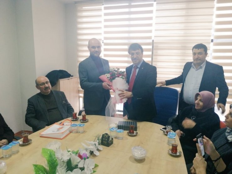 Türkmenoğlu’ndan yeni ilçe başkanlarına "hayırlı olsun" ziyareti