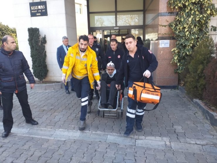 Avukatlık bürosunda kavga: 2 yaralı