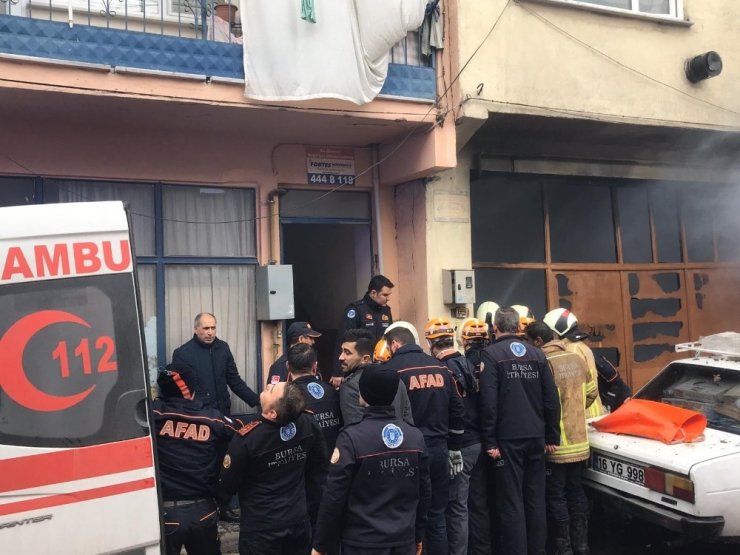 74 yaşındaki adam yanarak can verdi