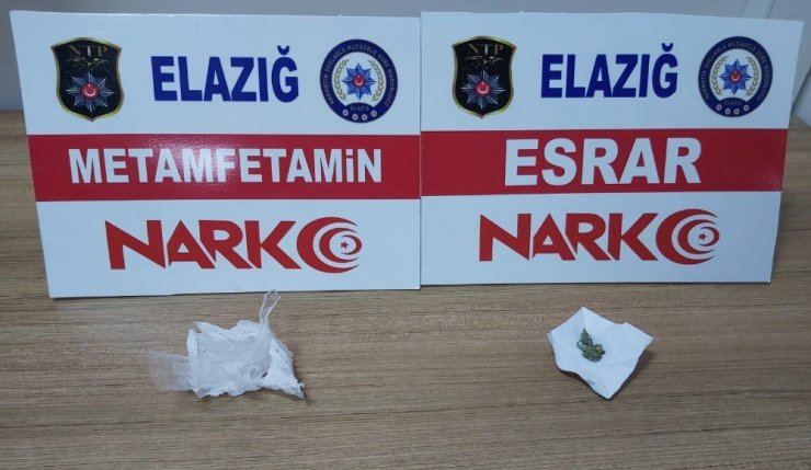 Otomobilin kornasından uyuşturucu çıktı