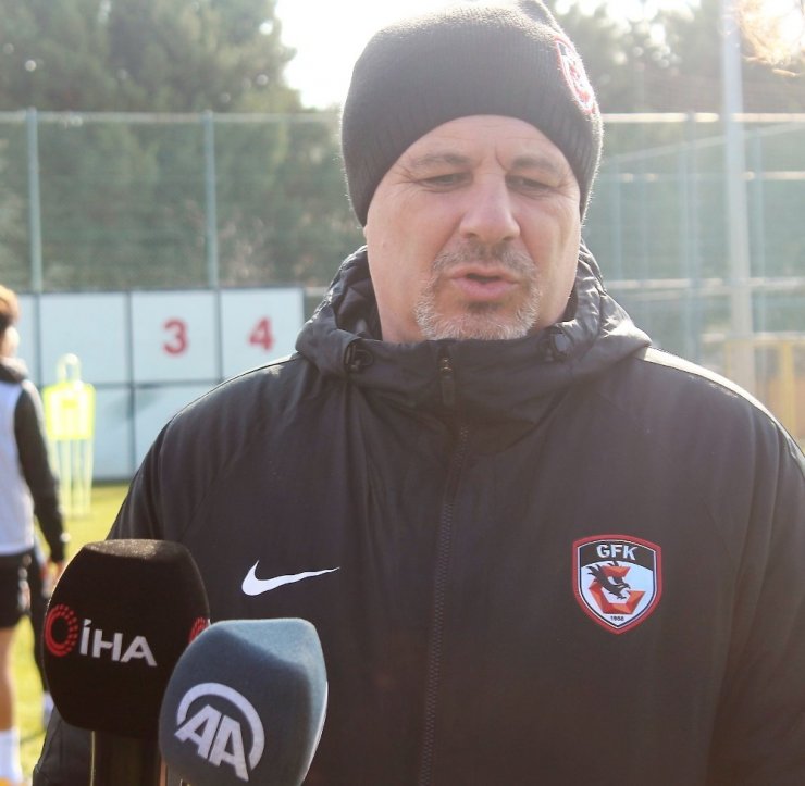 Marius Sumudica: “Menajerlik şirketine ortak olduğum kanıtlansın futbolu bırakırım”