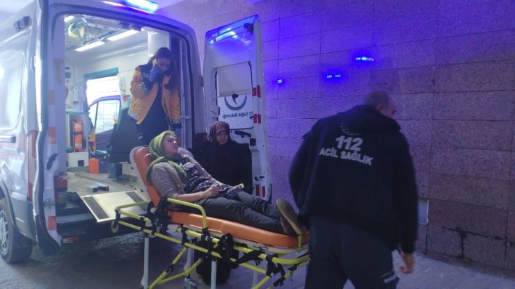 Karbonmonoksitten zehirlenen genç kız hastaneye kaldırıldı