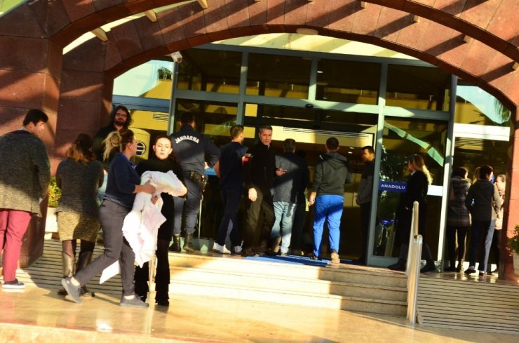 Yangın alarmı devreye girdi, hastanede kısa süreli panik yaşandı