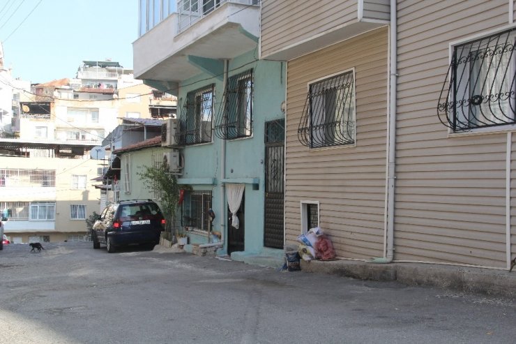 İzmir’de eski eşini önce darp etti sonra tüfekle vurdu