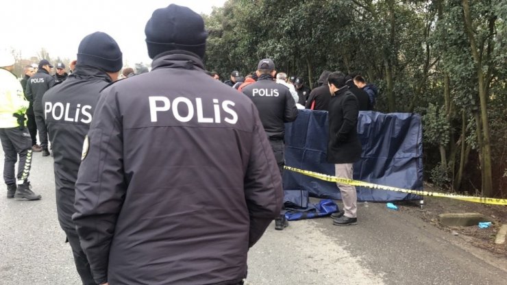 Kocaeli TEM’de battaniyeye sarılı ceset bulundu