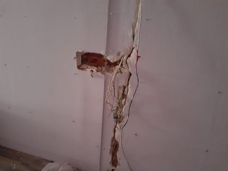 Dükkana girişleri sakin, çıkışları yıkıcı oldu