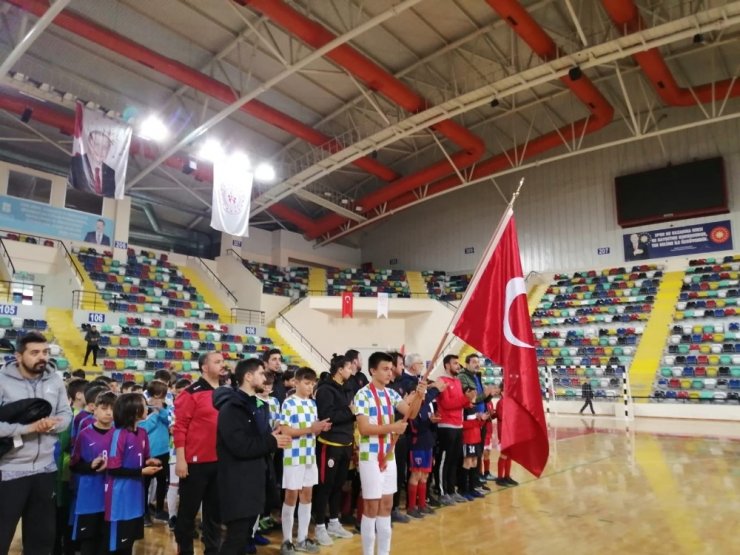Karesi’de futsal şenliği