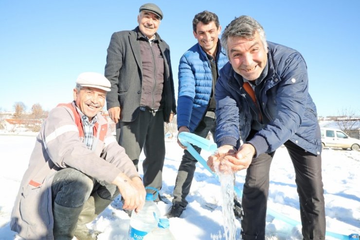 Köyün içme suyu problemi güneş enerjisiyle çözüldü