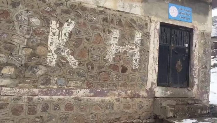 Öğretmenin, öğrencilere soba maşasıyla şiddetine 5 müfettiş görevlendirildi