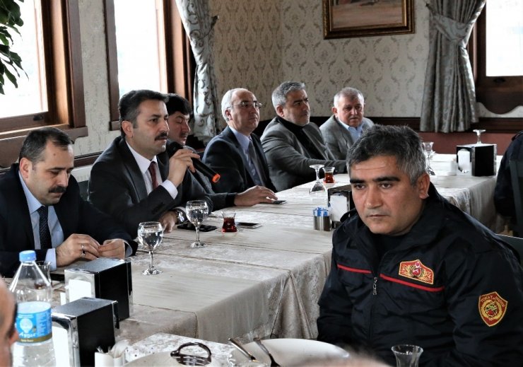 Başkan Eroğlu’ndan itfaiyecilere teşekkür ziyareti